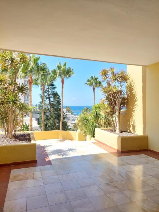 Fantastic 2 Bedrooms, Just 20 Meters From Ocean Playa de las Americas  Exterior photo