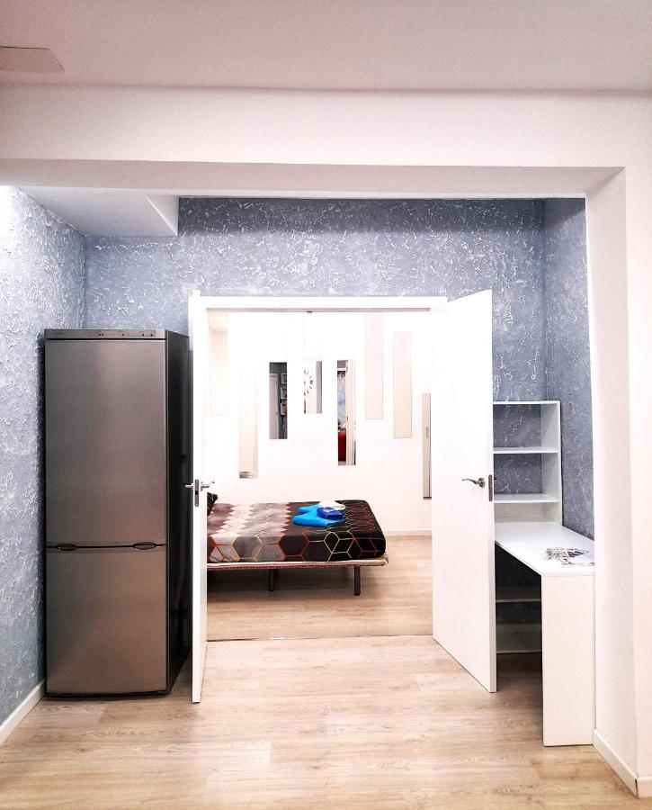 Fantastic 2 Bedrooms, Just 20 Meters From Ocean Playa de las Americas  Exterior photo